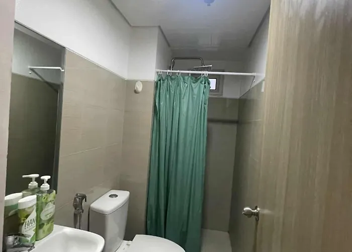 2 Bedroom Shore Mall Of Complex