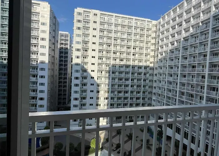 Aparthotel 2 Bedroom Shore Mall Of Complex